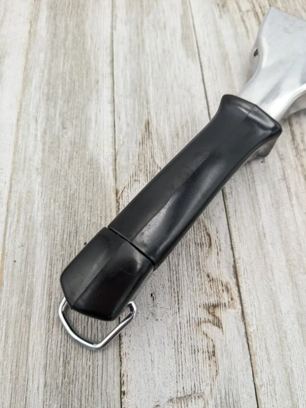 Corning Ware #1 Removable Clip On Handle  Twist and Lock Metal